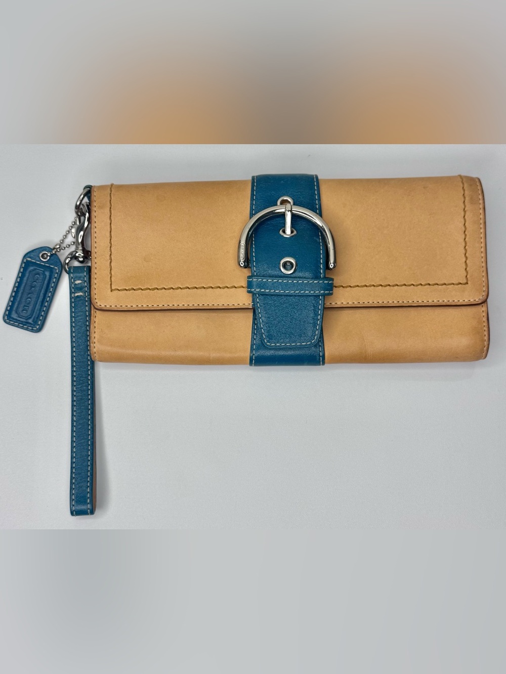 Coach Hampton SoHo vachetta leather clutch teal blue leather trim Vintage EUC